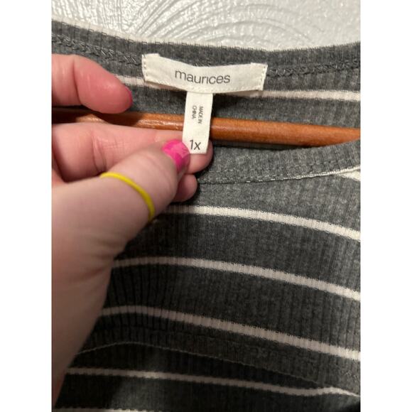 Maurices Ribbed Top Gray White Striped Cutout Peekaboo Ruched Long Sleeve 1X - Picture 6 of 11